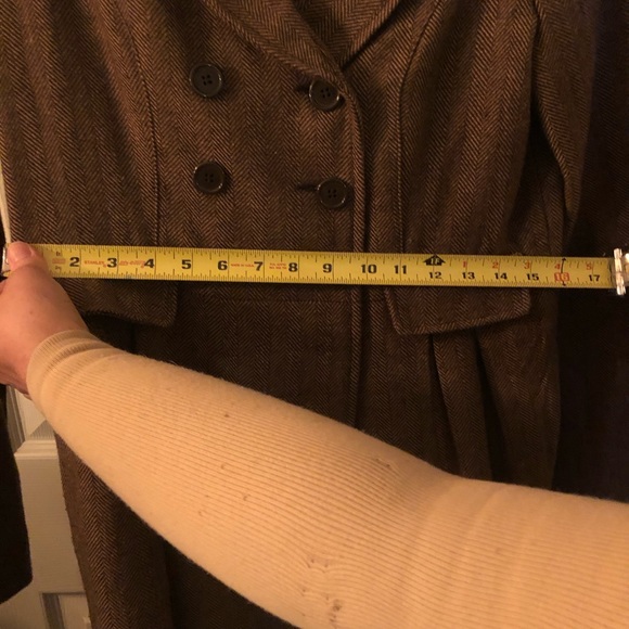 Coat - Picture 6 of 9